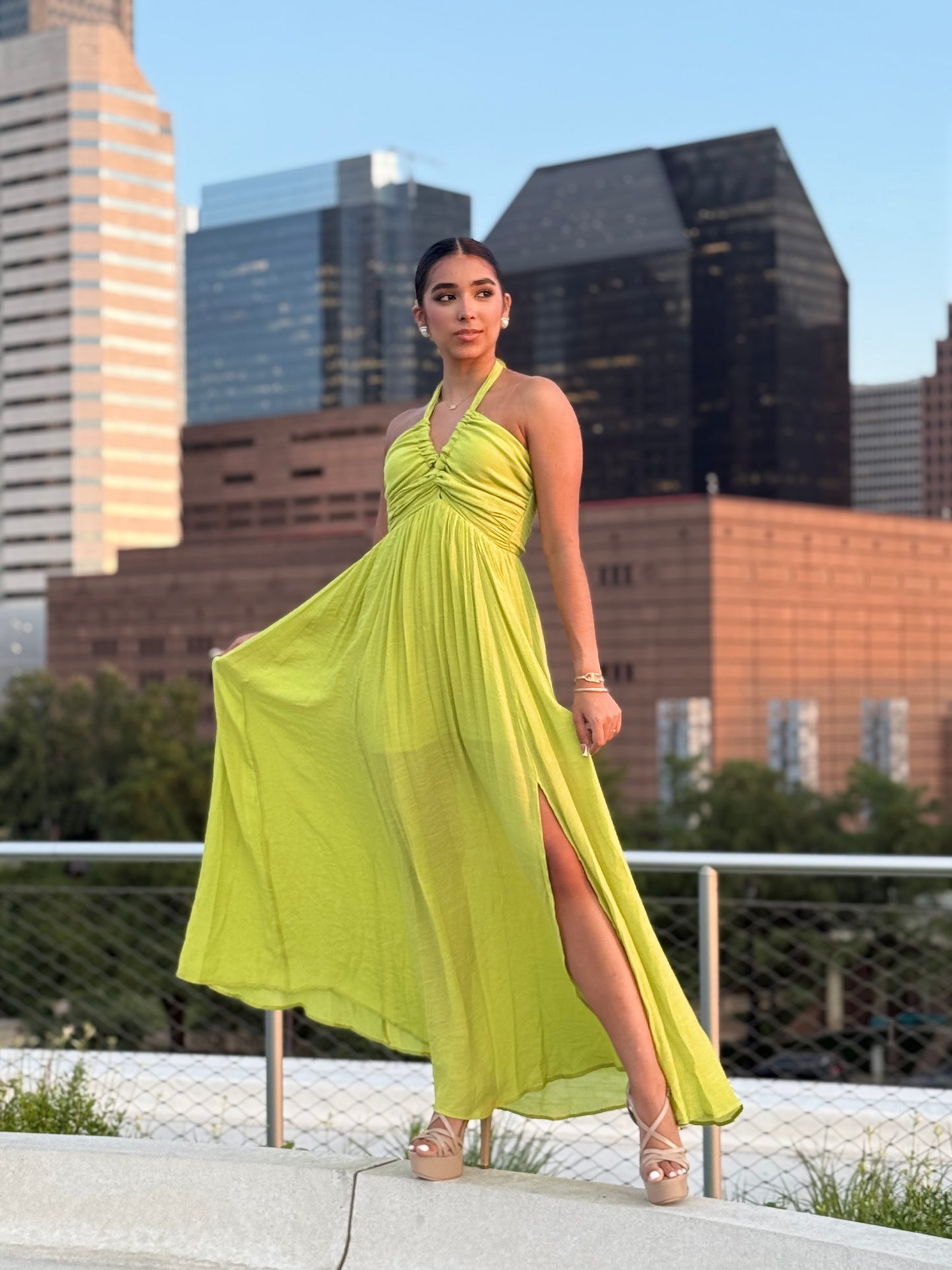 Halter Cut-Out F Chest Smocked Maxi Dress