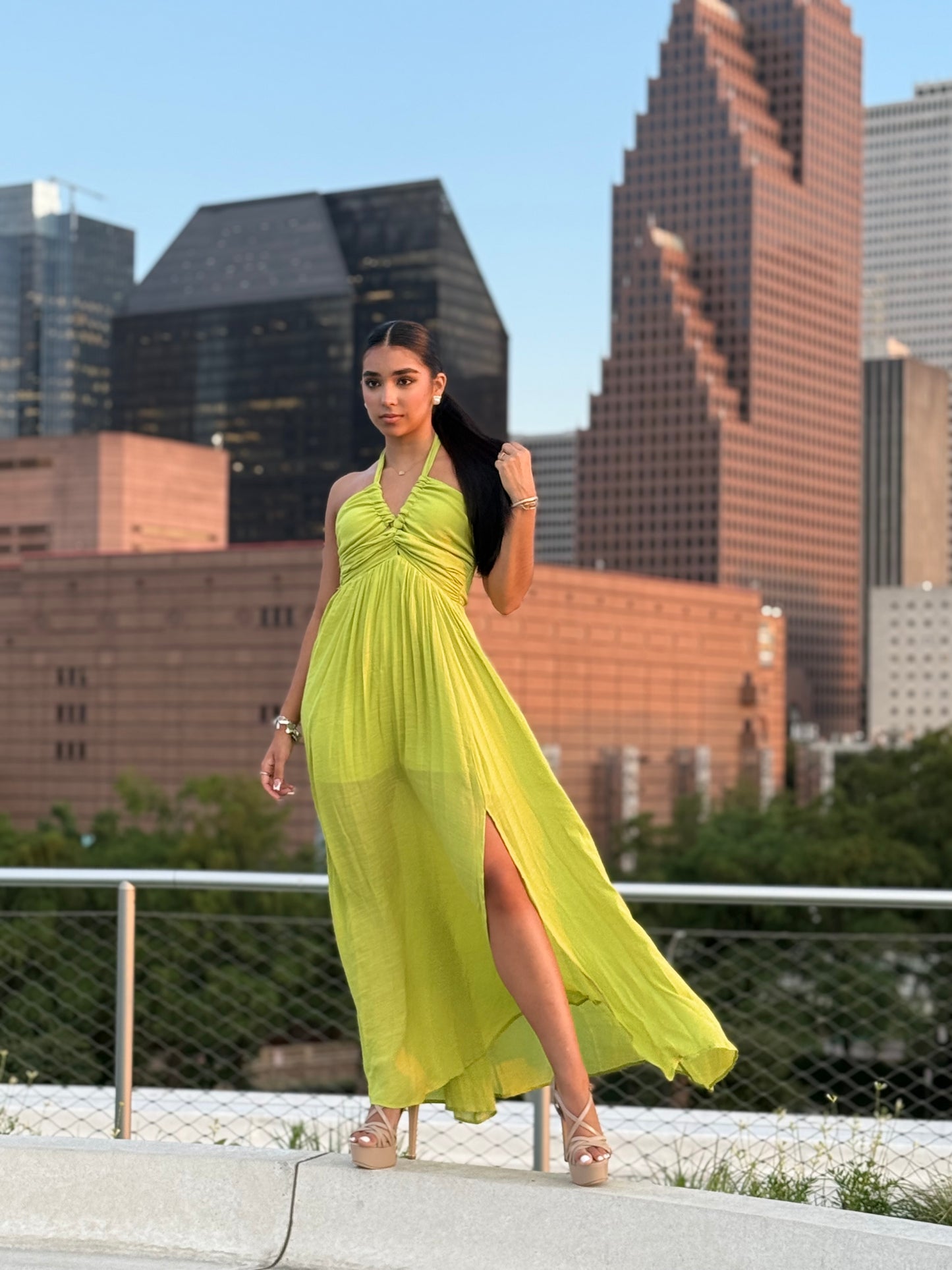 Halter Cut-Out F Chest Smocked Maxi Dress